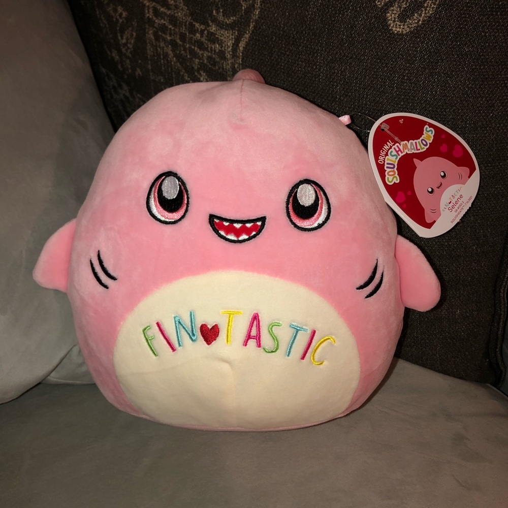 Squishmallows 8” Valentine’s Day Selene the Shark